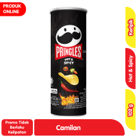 Promo Harga Pringles Potato Crisps Hot & Spicy 107 gr - Alfamart