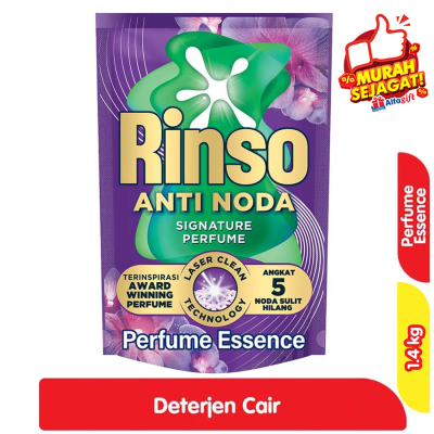 Promo Rinso Anti Noda Molto Detergen Cair + Pelembut Pakaian Perfume Essence Refill 1.4 kg Alfamart